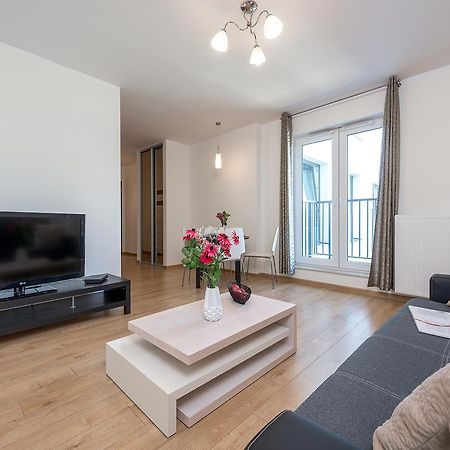 Wola Park - Obozowa 16 P&O Apartments ワルシャワ エクステリア 写真